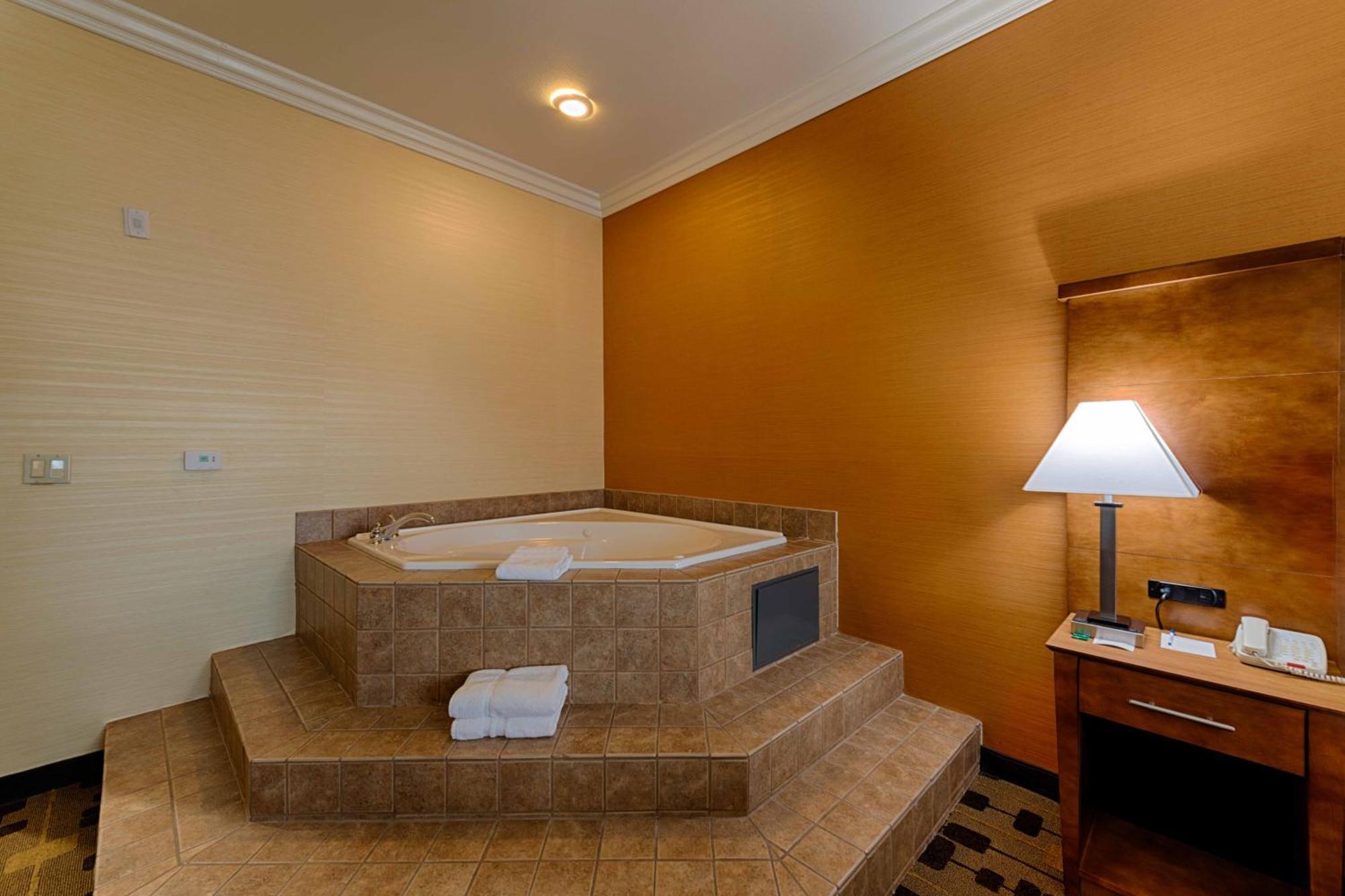 Best Western Plus Delta Inn & Suites Oakley Luaran gambar
