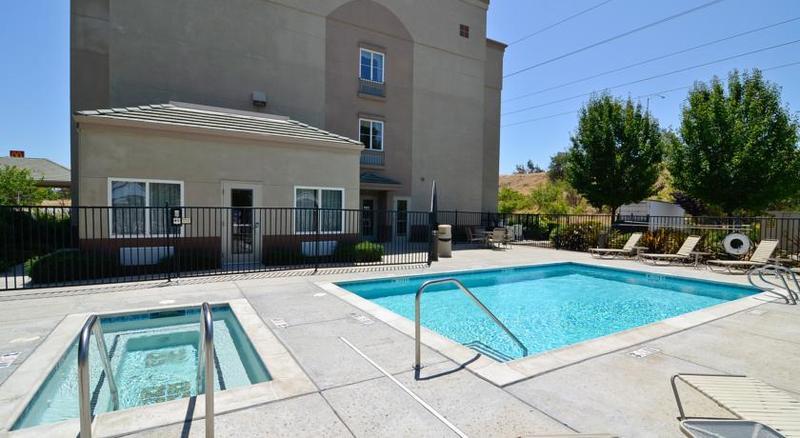 Best Western Plus Delta Inn & Suites Oakley Luaran gambar